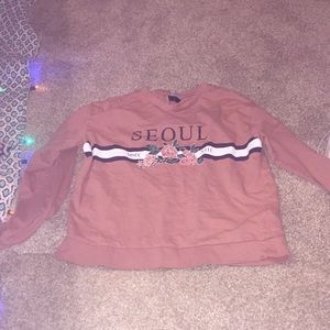 Seoul h and m divided crewneck peach color